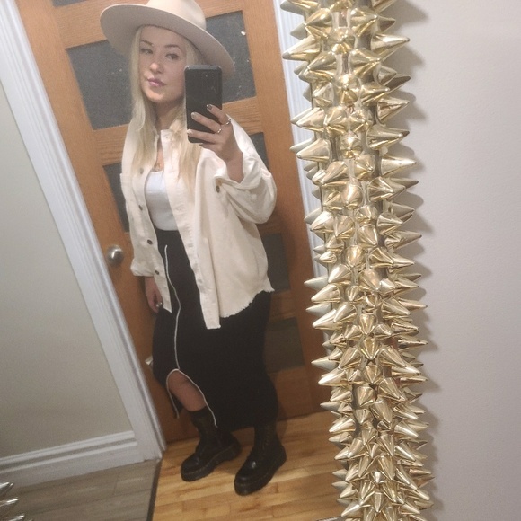 Meet your Posher, Olena - Picture 1 of 1